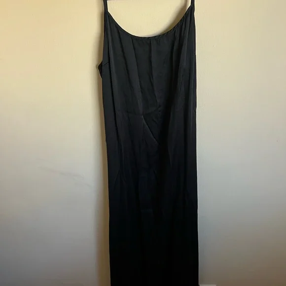 SKIMS Black Maxi Dress - Picture 4 of 4